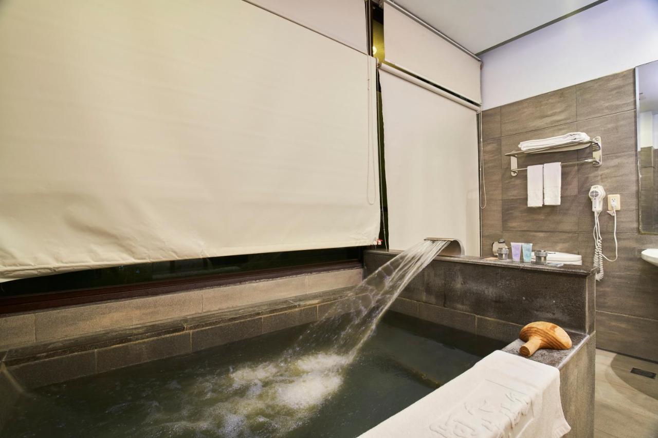 A-San Hot-Spring Hotel Jiaoxi Exterior photo